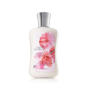 Bath&Body Works 樱花绽放身体乳液