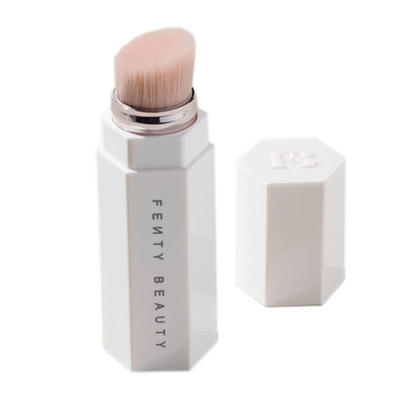 Fenty Beauty 高光便携刷